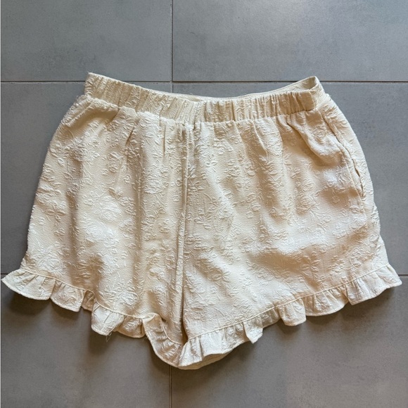 Francesca’s - Blue Rain - Carmel Floral Ruffle Soft Shorts - Picture 5 of 7